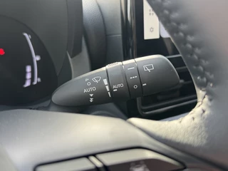 Toyota Yaris Cross Parkeersensoren V+A, Dodehoeksensor, Navigatie , All-in Rijklaarprijs - afbeelding nr 30