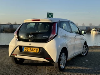 Toyota Aygo Toyota Aygo 1.0 VVT-i x-now Airco / Dealer OH 5drs - afbeelding nr 5