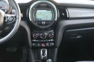 MINI Cooper Mini Cooper 1.5 136 PK Aut. Chili Automaat|Ecc|Carplay|Navi|Pdc|Leder|Zwarte hemel|Dealer onderhouden - afbeelding nr 8