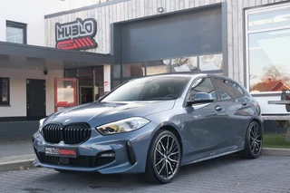 BMW 1 Serie 118i M-Sport, Pano, Kuipstoelen, HK Muziek, HUD
