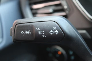 Ford Focus Ford Focus 1.0 EcoBoost Titanium Business | Winter Pack | Full LED | 10-weg verstelbare stoel | 17 inch | Camera | Head up Display | Bang&Olufsen - afbeelding nr 11