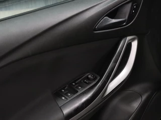 Opel Astra [TREKHAAK, PARKEERSENSOR V+A, NAVIGATIE, CRUISE CONTROL, CLIMATE CONTROL, NIEUWSTAAT] - afbeelding nr 11