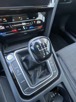 Volkswagen Passat Volkswagen Passat 1.5 TSI 150pk Business FULL LED I NAVI + CAMERA I ELEC. KLEP I DEALER O.H. - afbeelding nr 29
