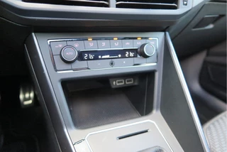 Volkswagen Polo Pano dak,Led, Adaptive cruise , Navigatie via Carplay, Buitenspiegels inklapbaar, etc. prijs rijklaar. - afbeelding nr 57
