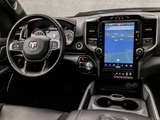 Dodge Ram 1500 Dodge Ram 1500 5.7 V8 4x4 Crew Cab Laramie 402Pk Automaat (PANORAMADAK, LUCHTVERING, GROOT NAVI, STOELKOELING, MEMORY SEATS, HARMAN/KARDON, TREKHAAK, STOELVERWARMING ACHTER, APPLE CARPLAY, NIEUWSTAAT) - afbeelding nr 7