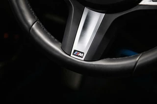 BMW 3 Serie BMW 3-serie 330e xDrive Touring Hybrid | Vol | M Sport | Panodak | H&K | Innovation | 19 inch | - afbeelding nr 25