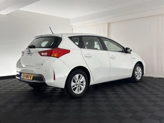 Toyota Auris Aut. *NAVI-FULLMAP | KEYLESS | CAMERA | DAB+ | COMFORT-SEATS | 15''ALU | ECC | PDC | CRUISE* - afbeelding nr 6