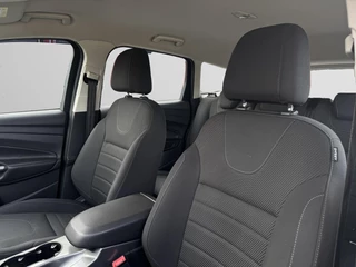 Ford Kuga Ford Kuga 1.5 Titanium | Navi | Cruise | Climate | Pdc | Full-Option - afbeelding nr 8