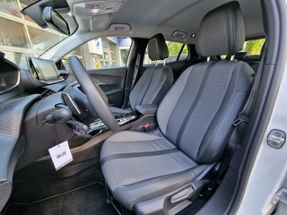 Peugeot 2008 Peugeot 2008 1.2 PureTech Allure|Automaat|12.603km|Clima|Navi|Carplay|PDC|17-inch| - afbeelding nr 4