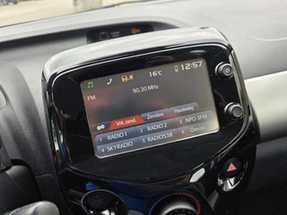 Citroën C1 Citroën C1 1.0 VTi Shine AUT! Camera! Apk 6-2026! Zondag OPEN! - afbeelding nr 23