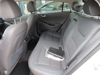 Hyundai IONIQ Hyundai IONIQ 1.6 GDI PHEV Premium Leder Open Dak Trekhaak 2019 - afbeelding nr 14