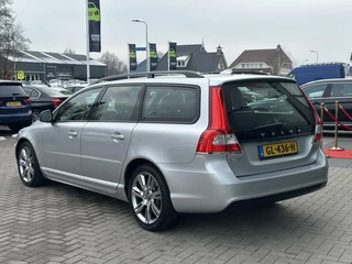 Volvo V70 Volvo V70 2.0 D2 Dynamic Edition | Stoel verwarming | Navi - afbeelding nr 2