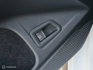 Volkswagen Golf Volkswagen Golf 1.4 eHybrid GTE Panorama/HUD/Camera/IQ Light - afbeelding nr 37