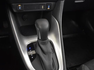 Toyota Yaris Toyota Yaris 1.5 Hybrid Dynamic Edition | Stoel en Stuurverwarming - afbeelding nr 27