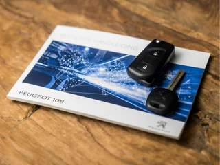 Peugeot 108 Automaat (AIRCO, BLUETOOTH, 5-DEURS, XENON, STUURWIELBEDIENING, ELEK PAKKET, NIEUWE APK, NIEUWSTAAT) - afbeelding nr 16