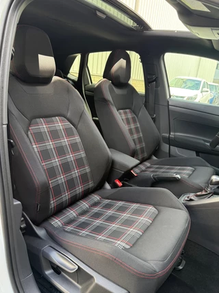 Volkswagen Polo Volkswagen POLO 2.0 TSI GTI|Pano|VirtualDash|Navi|Camera - afbeelding nr 19