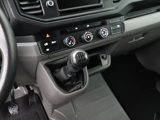 Volkswagen Crafter Volkswagen Crafter 2.0TDI 140PK L3H2 Highline | Navigatie | Parkpilot | Betimmering - afbeelding nr 15