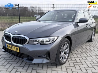 BMW 3 Serie Touring 318i Executive Edition | ACC | PDC | Half Leder | 17' LMV