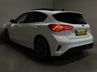 Ford Focus Ford Focus 1.5 EcoBoost ST Line Pano ACC CarPlay Winterpack - afbeelding nr 14