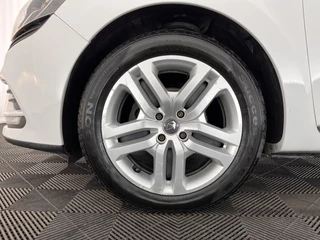 Renault Clio Renault Clio Estate 1.5 dCi Ecoleader Zen *NAVI-FULLMAP | COMFORT-SEATS | AIRCO | CRUISE | TOWBAR* - afbeelding nr 24