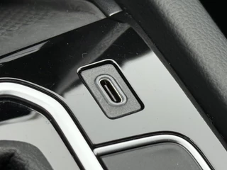 Volkswagen Passat Volkswagen Passat Variant 1.5 TSI Automaat/Trekhaak/Climate control/Stoelverwarming/150PK Keyless entry - afbeelding nr 27