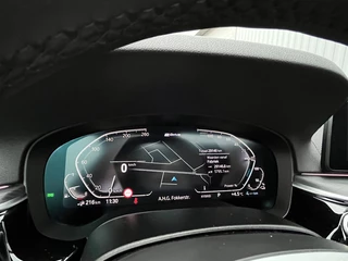 BMW 5 Serie BMW 5 Serie Touring 530e xDrive High Executive | M-Sportpakket | Panorama Dak - afbeelding nr 31
