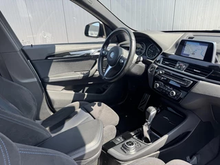 BMW X1 BMW X1 xDrive20i Executive M-Sport|Trekhaak|NL-Auto - afbeelding nr 4