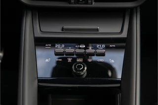 Porsche Macan Porsche Macan 4 100 kWh Panorama, Trekhaak, 22