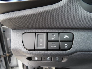 Hyundai IONIQ Hyundai IONIQ 1.6 GDI PHEV Premium Leder Open Dak Trekhaak 2019 - afbeelding nr 21