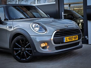 MINI One Mini Cooper One 1.5 Automaat  5-Deurs | CARPLAY | KEYLESS | CAMERA | DEALER ONDERHOUDEN - afbeelding nr 3