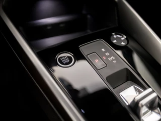 Audi A3 Audi A3 Sportback 35 TDI S-Line Sport 150Pk Automaat (2X S-LINE, GROOT NAVI, CAMERA, ADAPTIVE CRUISE, STOELVERWARMING, SPORTSTOELEN, SFEERVERLICHTING, GETINT GLAS, MATRIX LED, NIEUWE APK, NIEUWSTAAT) - afbeelding nr 28