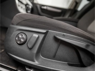 Volkswagen Passat Volkswagen Passat Variant 1.4 TSI Sportline Automaat (NAVIGATIE, CLIMATE, STOELVERWARMING, GETINT GLAS, SPORTSTOELEN, TREKHAAK, CRUISE, PARKEERSENSOREN, NIEUWSTAAT) - afbeelding nr 29