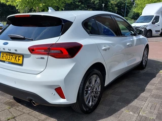 Ford Focus Ford Focus 1.0 EcoBoost 125pk Hybrid Titanium X | Navi | Apple Carplay + Android Auto | Clima | Cruise | Led Koplampen | Pdc V+A+Camera | Stoel+Stuurwielverwarming | Privacy Glass | 16''lm - afbeelding nr 40