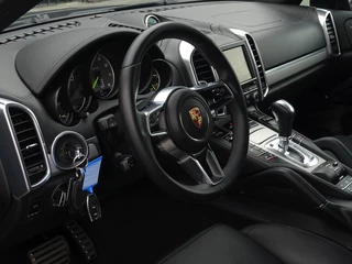 Porsche Cayenne Porsche Cayenne 3.0 S 509PK E-Hybrid / Sport Design / LED - afbeelding nr 15