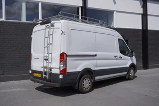Ford Transit Ford Transit 2.0 TDCI 130PK L2H2 - EURO 6 - Airco - Navi - Cruise - € 16.950,- Excl. - afbeelding nr 2