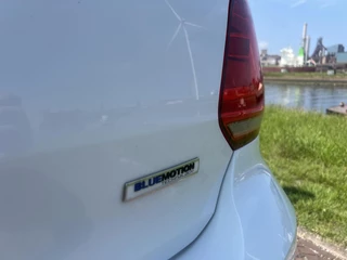 Volkswagen Polo Volkswagen Polo 1.0 Bluemotion 2015 Airco|PDC V+A|NW APK - afbeelding nr 31
