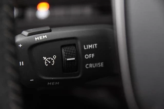 Peugeot 3008 Peugeot 3008 1.2 Allure EAT8 *Navigatie*Park Assist* - afbeelding nr 20