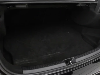 Mercedes-Benz A-Klasse Mercedes-Benz A-klasse 250e Business Solution Luxury | Leder | Stoelverwarming | Trekhaak | Camera | Navigatie | Full LED | Park Assist | Climate control | Widescreen - afbeelding nr 11