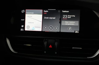 Alfa Romeo Giulia Alfa Romeo GIULIA 2.0 T GME AWD Tributo Italiano / FACELIFT / Digital Cockpit / Acc / HK / Leder / Elek Stoelen / Camera / 19 Inch - afbeelding nr 10