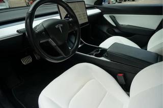 Tesla Model 3 Tesla Model 3 Performance AWD 75 kWh Long Range | Liefhebbersconditie | 464pk | Origineel Nederlands Dealer onderhouden | Carbon Spoiler | Premium Audio | 20inch - afbeelding nr 7