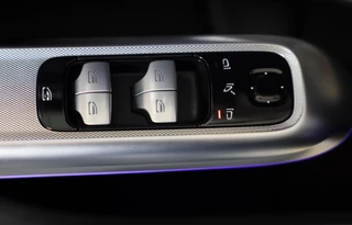Mercedes-Benz E-Klasse Mercedes-Benz E-klasse 300 e AMG 63 Look / HYPERSCREEN / Acc / Lane Assist / Dode Hoek / Elek Stoelen / Memory / Sfeer / 21 i - afbeelding nr 22
