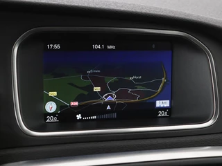Volvo V40 Volvo V40 2.0 T2 Momentum | Navigatie | Parkeerhulp |  Climate control | Bluetooth | Cruise control - afbeelding nr 10