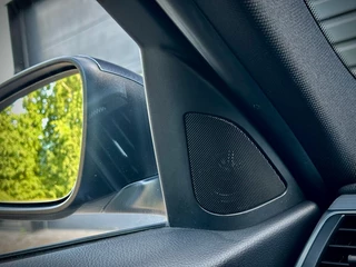 BMW 3 Serie BMW 3 Serie 320i AUT|SPORTLEER|CAMERA|CARPLAY|HiFi - afbeelding nr 12