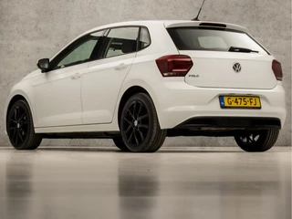 Volkswagen Polo Volkswagen Polo 1.0 Sportline (APPLE CARPLAY, GROOT NAVI, LM VELGEN, SPORTSTOELEN, CRUISE, LED ACHTERLICHTEN, NIEUWE APK, NIEUWSTAAT) - afbeelding nr 3