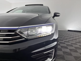 Volkswagen Passat Volkswagen Passat Variant 1.4 TSI GTE Highline Aut. *PANO | LEATHER-ALCANTARA | FULL-LED | NAVI-FULLMAP | ERGONOMIC-SPORT-SEATS | CARPLAY | CAMERA | DAB+ | ECC | HEATED-SEATS | PDC | TOWBAR | SHIFT-PADDLES | AMBIENT-LIGHT | 17''ALU* - afbeelding nr 34