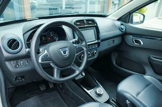 Dacia Spring Dacia Spring Comfort Plus 27 kWh|CCS|Navi|Camera|Leer|Airco - afbeelding nr 6