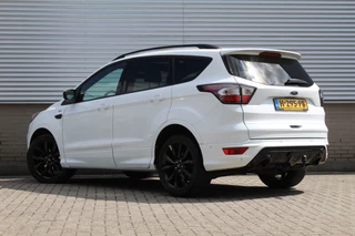 Ford Kuga Ford Kuga 1.5 EcoBoost 150PK ST Line | Panoramadak | Trekhaak | Xenon | Winterpack - afbeelding nr 3