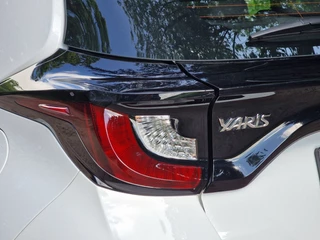 Toyota Yaris Toyota Yaris 1.5 Hybrid Active - afbeelding nr 18