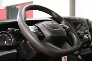 Iveco Daily Iveco Daily 35C14 2.3 KIPPER MET 3500 KG TREKVERMOGEN Iveco 35C14 2.3 KIPPER MET 3500 KG TREKVERMOGEN - afbeelding nr 9