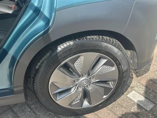 Hyundai Kona Hyundai Kona EV Premium 64 kWh FASE 3 KM 40913 SOH 100% - afbeelding nr 15